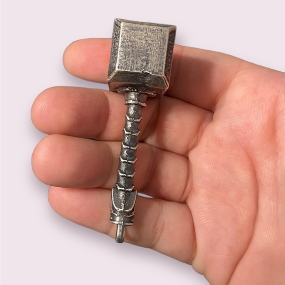 Marvel Avengers, Thor Collectibles, REAL SILVER, Silver Dollar Coin, Mini Hammer - Picture 5 of 6